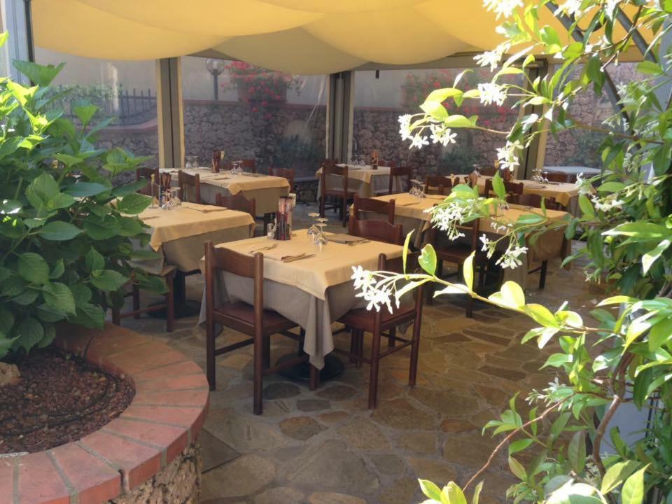 Albergo Ristorante Bergallo Tovo San Giacomo Екстериор снимка